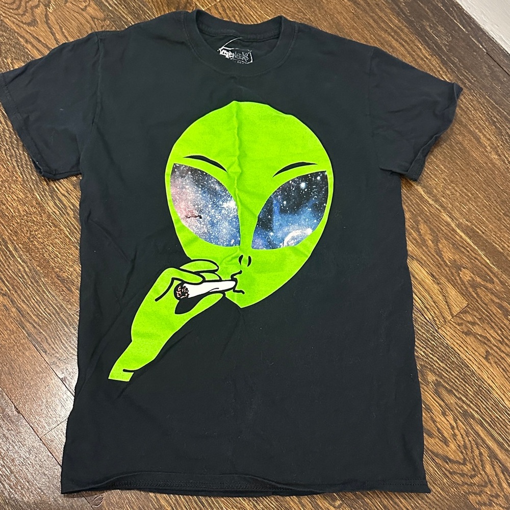 Alien Graphic Tee